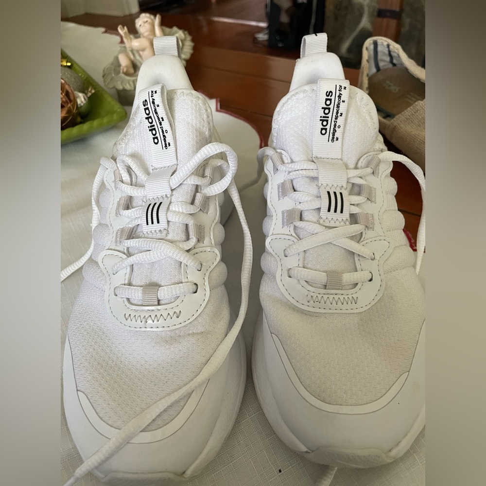 Adidas shoes size 7